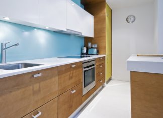 Reforma de una cocina ¿Cuánto cuesta una cocina nueva? Cocina nueva y resplandeciente